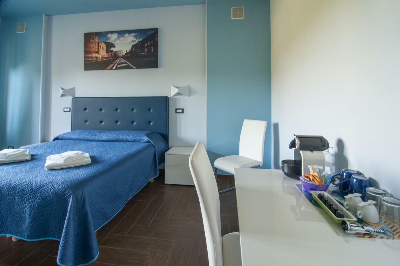 World Wide Bed - Prenestino Hotel Rome Bagian luar foto